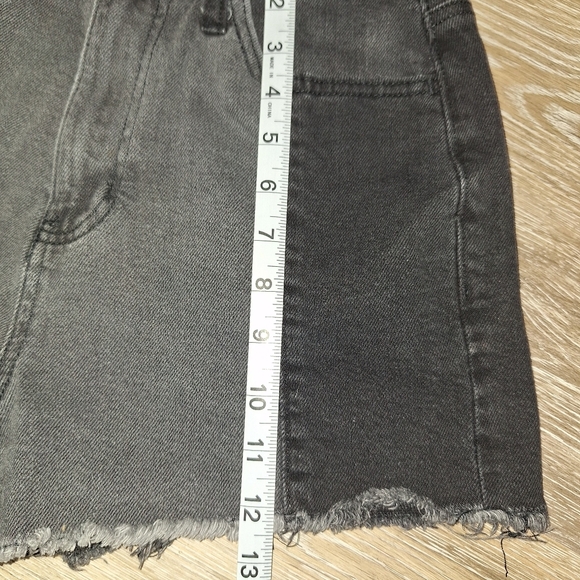 Juniors' SO High Rise Mom Shorts, Women's, Size: 7 Black - Picture 6 of 6